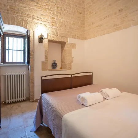 Wepuglia - Trullo Sentimento * Martina Franca