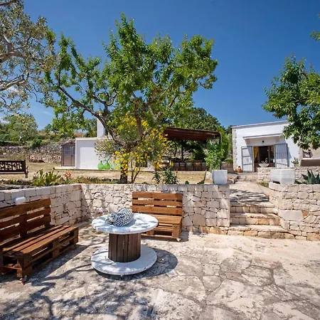 Villa Wepuglia - Trullo Sentimento Martina Franca